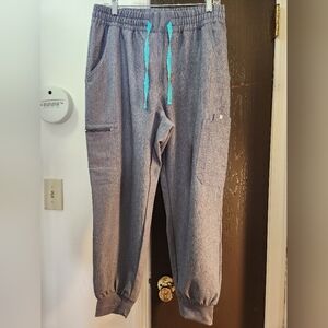 Figs Women's Uman Gray Jogger Scrub Pants